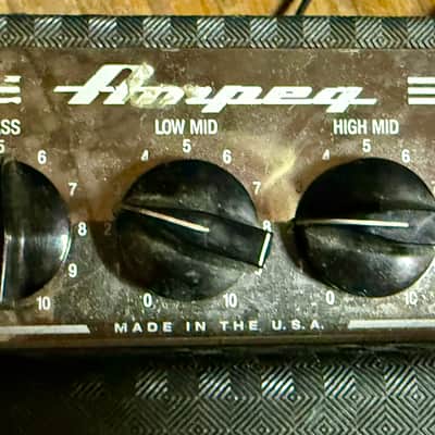 Ampeg Rocket Bass Model B-100R 100-Watt 1x15" Bass Combo 1996 - 2006 - Blue Diamond image 7