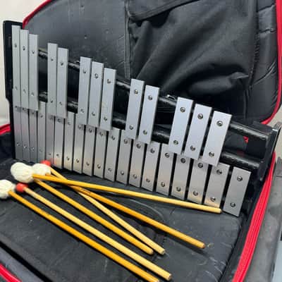 Vic Firth Xylophone 32 Key Percussion Student Instrument w/ Mallets & Case image 3