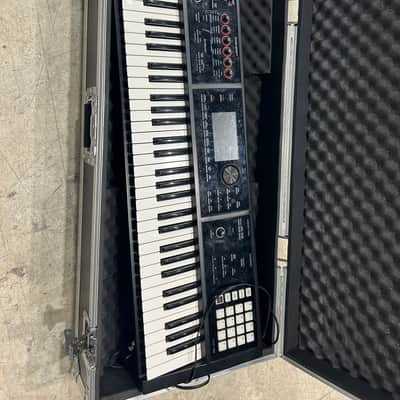 Roland FA-06 61-Key Music Workstation 2014 - Present - Black