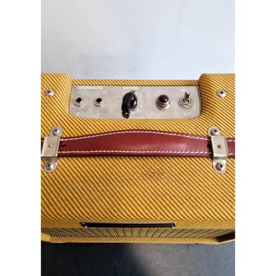 Fender 57 Champ - Guitar Amplifiers - Very Good w/ Soft Case image 13