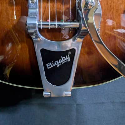Gretsch G5622T Electromatic Center Block w/ Bigsby - Single Barrel Burst image 4