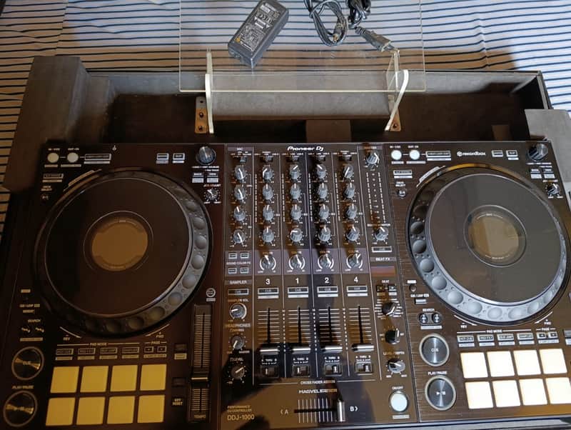 Pioneer DDJ-1000 2018 - Negro Bild 1