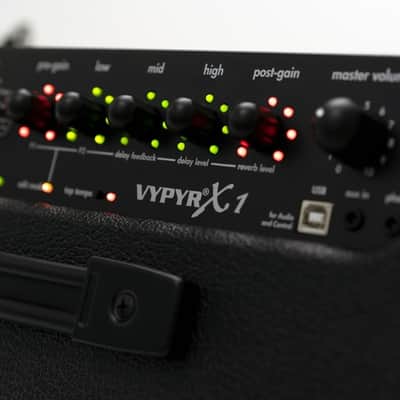 Peavey Vypyr X1 Modeling Bass / Electric and Acoustic Guitar Amplifier image 7