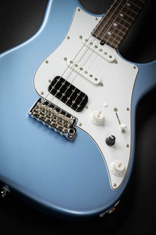 James Tyler Japan Studio Elite HD Ice Blue Metallic (J26057) | Reverb