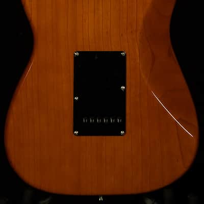 Fender American Vintage II '73 Stratocaster with Maple Fretboard 2022 - Present - Mocha image 5
