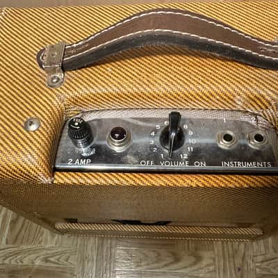 Fender Champ 5F1 Narrow Panel 5-Watt 1x8" Guitar Combo 1958 - 1964 - Tweed image 12