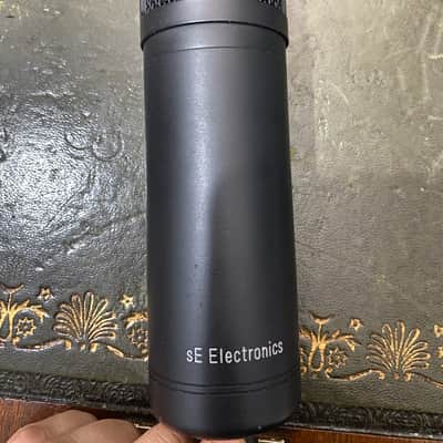 sE Electronics sE2200a II C Large Diaphragm Cardioid Condenser Microphone 2012 - 2017 - Black image 3