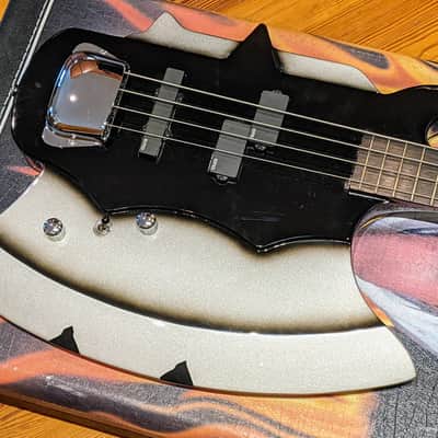 Cort 2010 Gene Simmons AXE Neckthrough, EMG Active Pickups KISS Bass Guitar w/OHSC, RARE! image 2