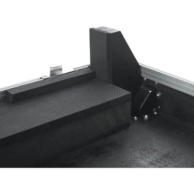 Gator Non-Doghouse Mixer Case for Midas M32R. Includes tilt & go wheels, plus 4" storage behind mixer. Shallow base allows mixer use while in case. G-TOURM32RNDH image 8
