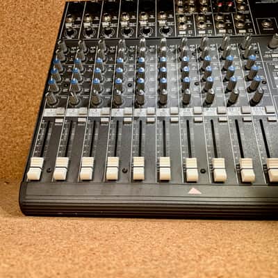 Mackie 1402-VLZ Pro 14-Channel Mic / Line Mixer  – Warranty image 2