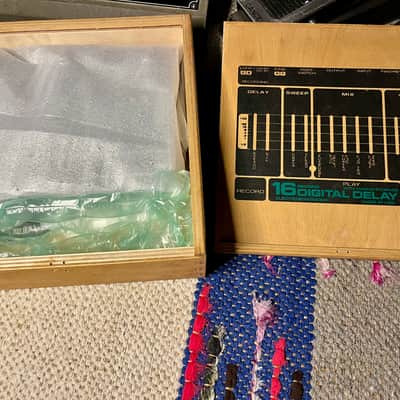 Electro-Harmonix 16 Second Digital Delay 2000s with FOOT CONTROLLER NOS image 8