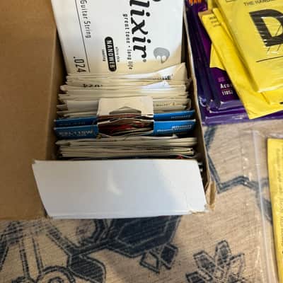 Various Random Strings image 3