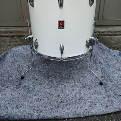 Premier 18"(Diameter)x16"(Depth) Floor Tom 1970's - White Wrap image 1