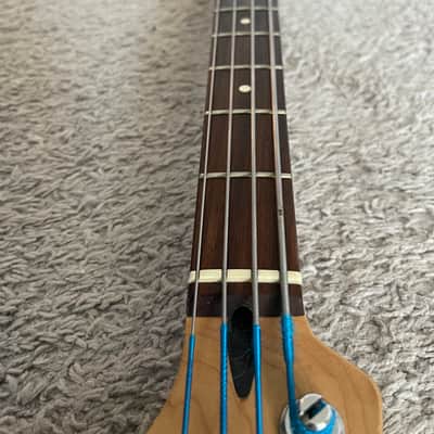 Fender Deluxe Zone Bass 2002 MIM Sienna Sunburst Rare 4-String Bass Guitar image 9