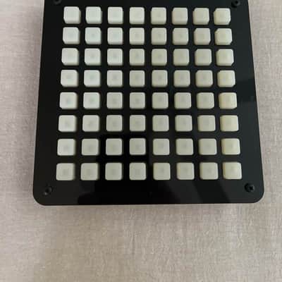 Monome 64 2010s image 1