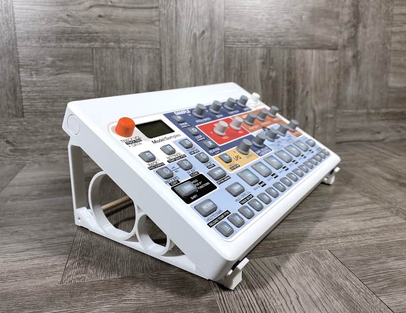 30º Stand for ELEKTRON Model Samples / Cycles desktop modules - DWL - Color WHITE - by KZcraftworks - USA image 1