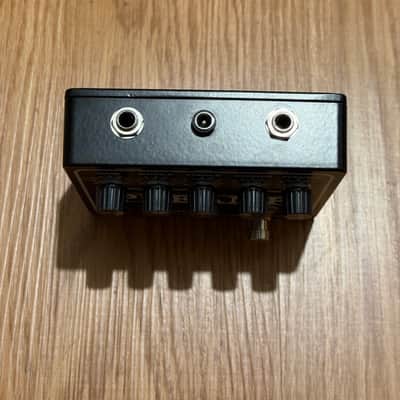 Acorn Amplifiers MIGFET 50p Preamp Pedal - Black - Sovtek in a box! image 3