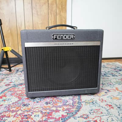 Used Fender Bassbreaker 15 image 1