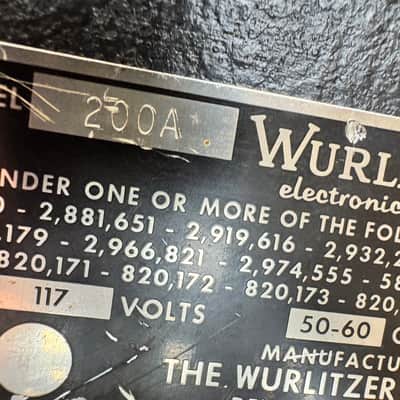 Wurlitzer 200A 64-Key Electric Piano 1974 - 1983 - Black image 3