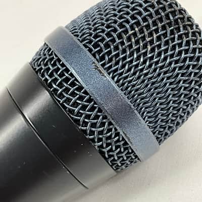 Sennheiser e935 Handheld Cardioid Dynamic Vocal Microphone 2003 - Present - Black image 11