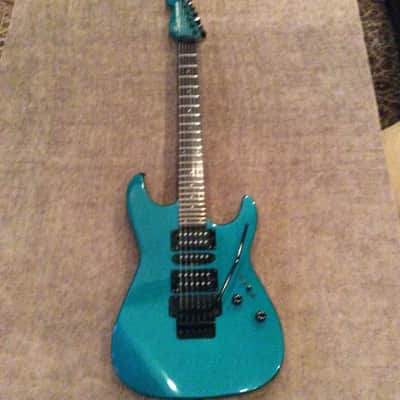 2001 Squier Stagemaster Deluxe V4 Emerald Green Metallic image 2