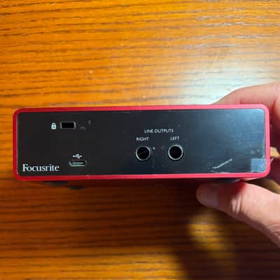 Focusrite Scarlett Solo 3rd Gen USB Audio Interface 2019 - Present - Red / Black image 3
