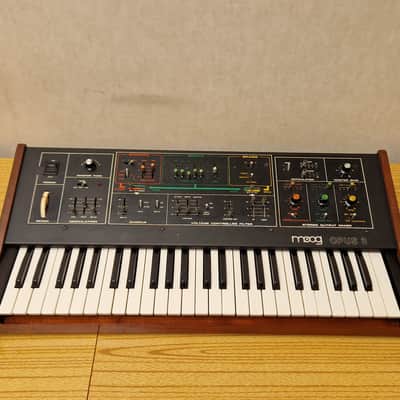 Moog Opus 3 1980 - Black