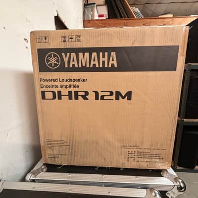 Yamaha DHR12M 1000-Watt Coaxial 12" Active Floor Monitor Loudspeaker 2021 - Present - Black image 3