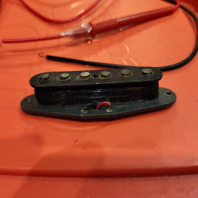 FENDER STRATOCASTER PICKUP 1979 grey bottom, rewound, meter reads 5.62 image 3