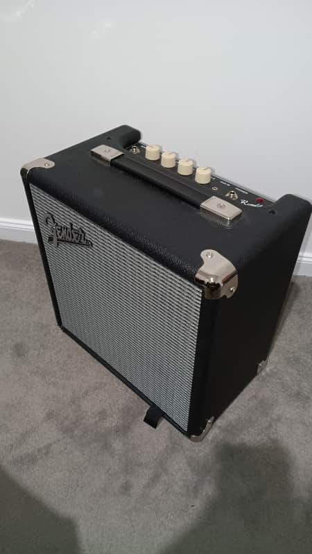 Fender Rumble 15 V3 15-Watt 1x8" Bass Combo 2015 - Present - Black image 1