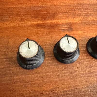 4 Vintage Amp Knobs 1960s - Black and Aluminum image 3