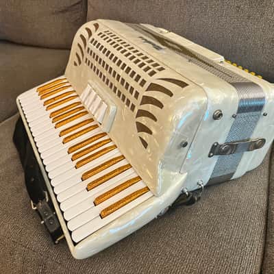 Modern Musette Accordion * Excellent image 4