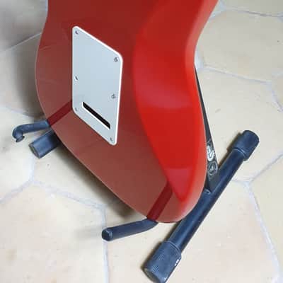 Fender "Squier Series" Standard Stratocaster with Maple Fretboard 1995 - Torino Red image 5