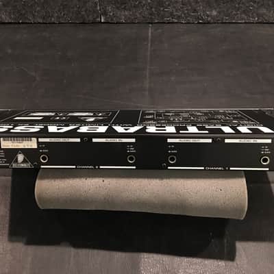 Behringer Ultrabass EX1000 Digital Bass Processor with Limiter image 5