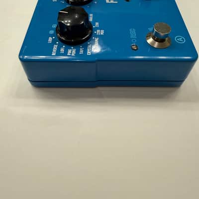 TC Electronic Flashback X4 Delay & Looper True Bypass Guitar Effect Pedal image 4