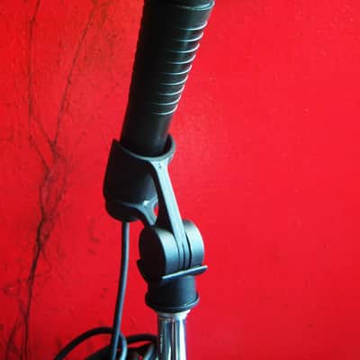 Vintage RARE 1980's AKG D70 / D70ME dynamic cardioid microphone 620 OHMS w accessories DRUMS HORNS image 4