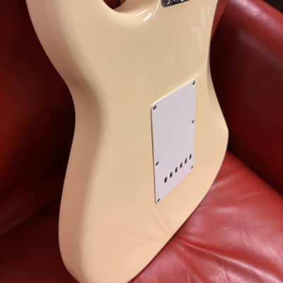2022 Fender Jimi Hendrix Artist Series Signature Stratocaster Olympic White image 13