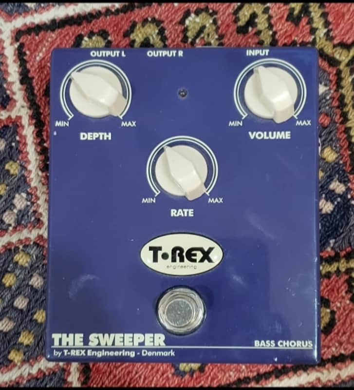 T Rex The Sweeper Bass Chorus Pedal image 1