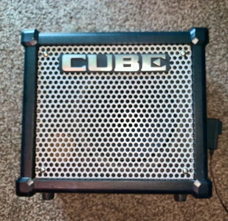 Roland CUBE-10GX 2-Channel 10-Watt 1x8" Guitar Combo 2014 - Present - Black image 1
