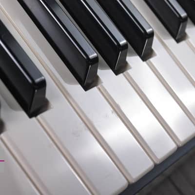 KORG TRITON Extreme Music workstation Synthesizer in Very Good Condition. image 23