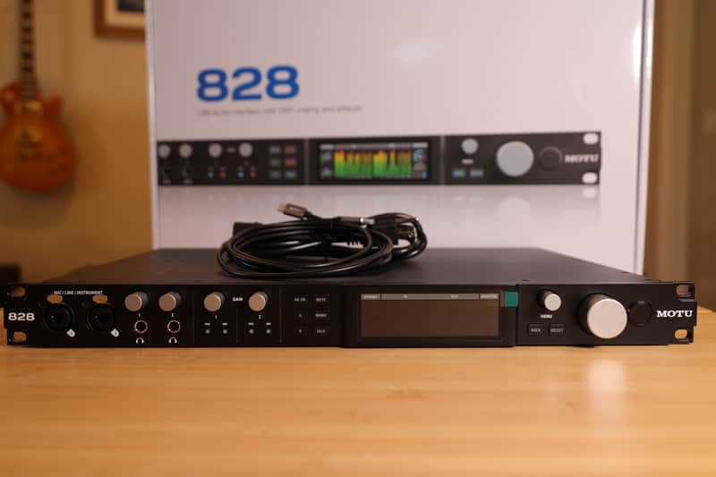 MOTU 828 32-Channel USB 3.0 Audio Interface