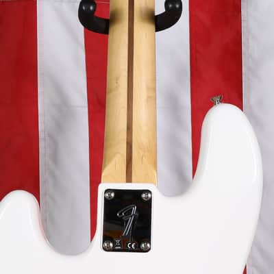 Fender Player Jazz Bass with Pau Ferro Fretboard - Polar White image 6