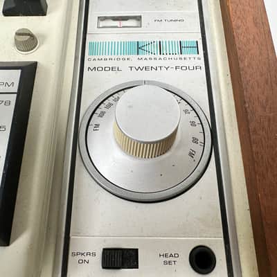 Immagine KLH Model 24 FM/AM Integrated Amplifier Turntable - 7