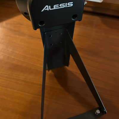 Alesis DM6 Bass Drum Kick Pad 2010s