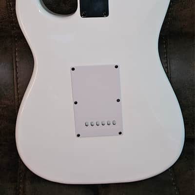 Partscaster Stratocaster Tom Delonge Inspired - White image 14