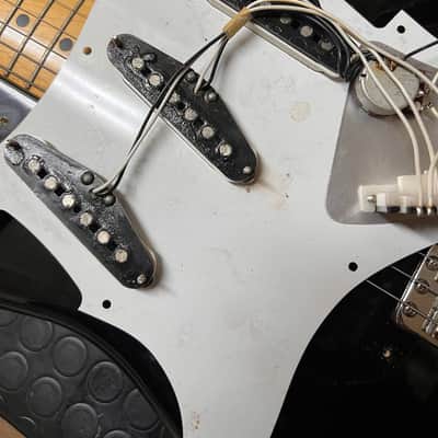1987 Fender Japan E-Serial Eric Clapton Style– Black / Maple Neck image 17