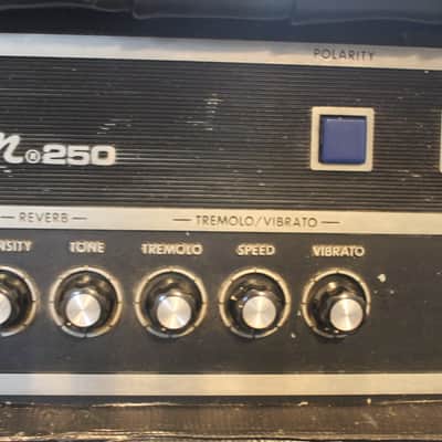 Kustom K250-2 Guitar Amplifier with Speaker Cabinet image 4