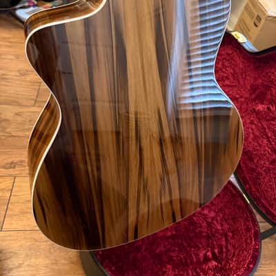 Taylor 214CE LTD (Sweet Gum) – Limited Edition Acoustic-Electric Guitar w/ Case image 3