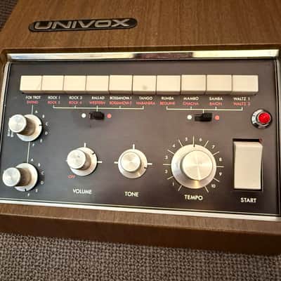 Univox SR-55 1970s Rhythm Drum Generator Machine image 11