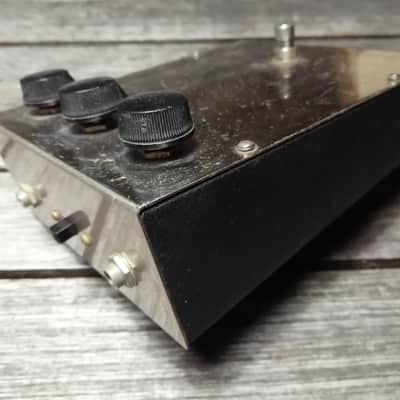 Electro-Harmonix Frequency Analyzer image 7